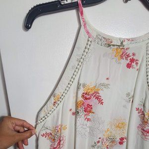 BEAUTIFUL FLORAL TOP